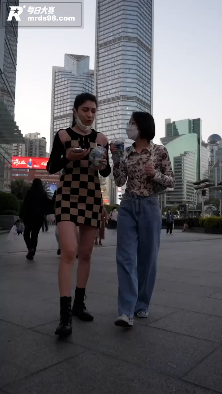 街拍抄底大神 偷拍超相关图片3