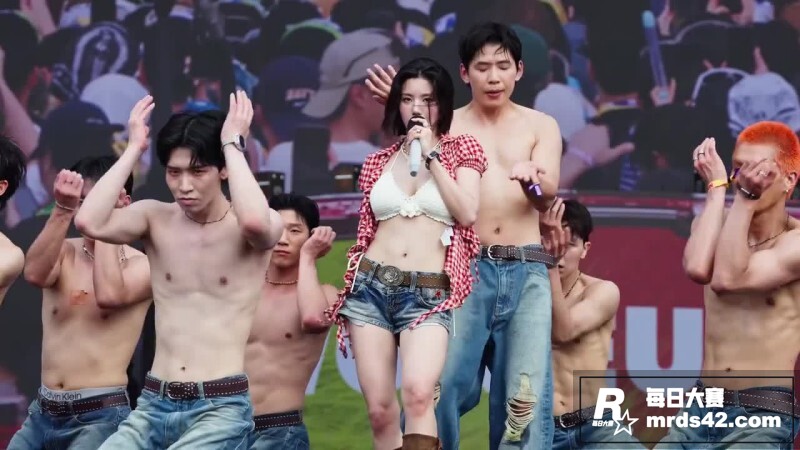 水弹音乐节韩国女星 相关图片5