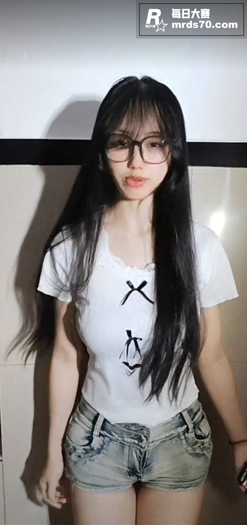 抖音清纯学生妹 小宅相关图片6