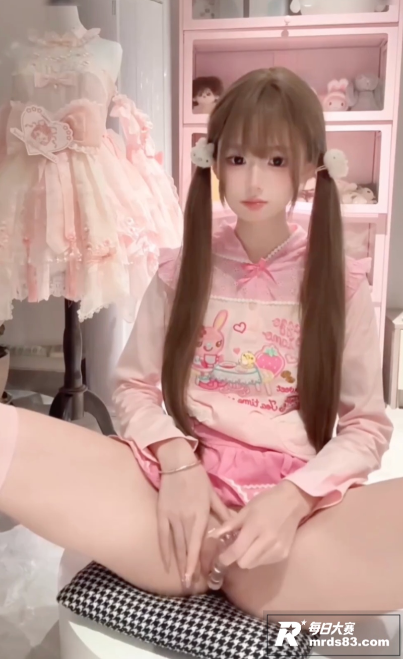 推特极品双马尾萝莉 相关图片8