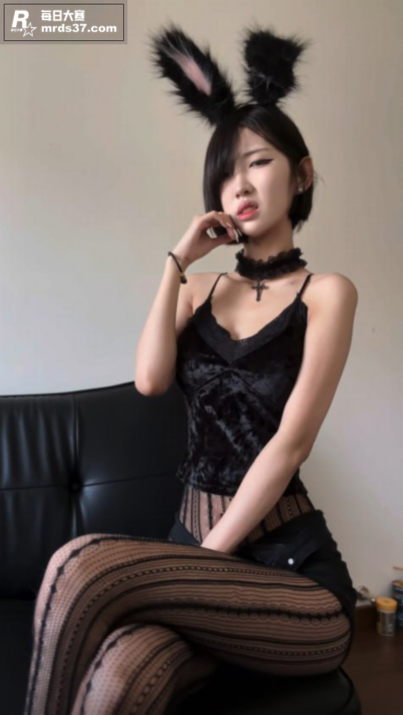 抖音极品女神 行简 相关图片3