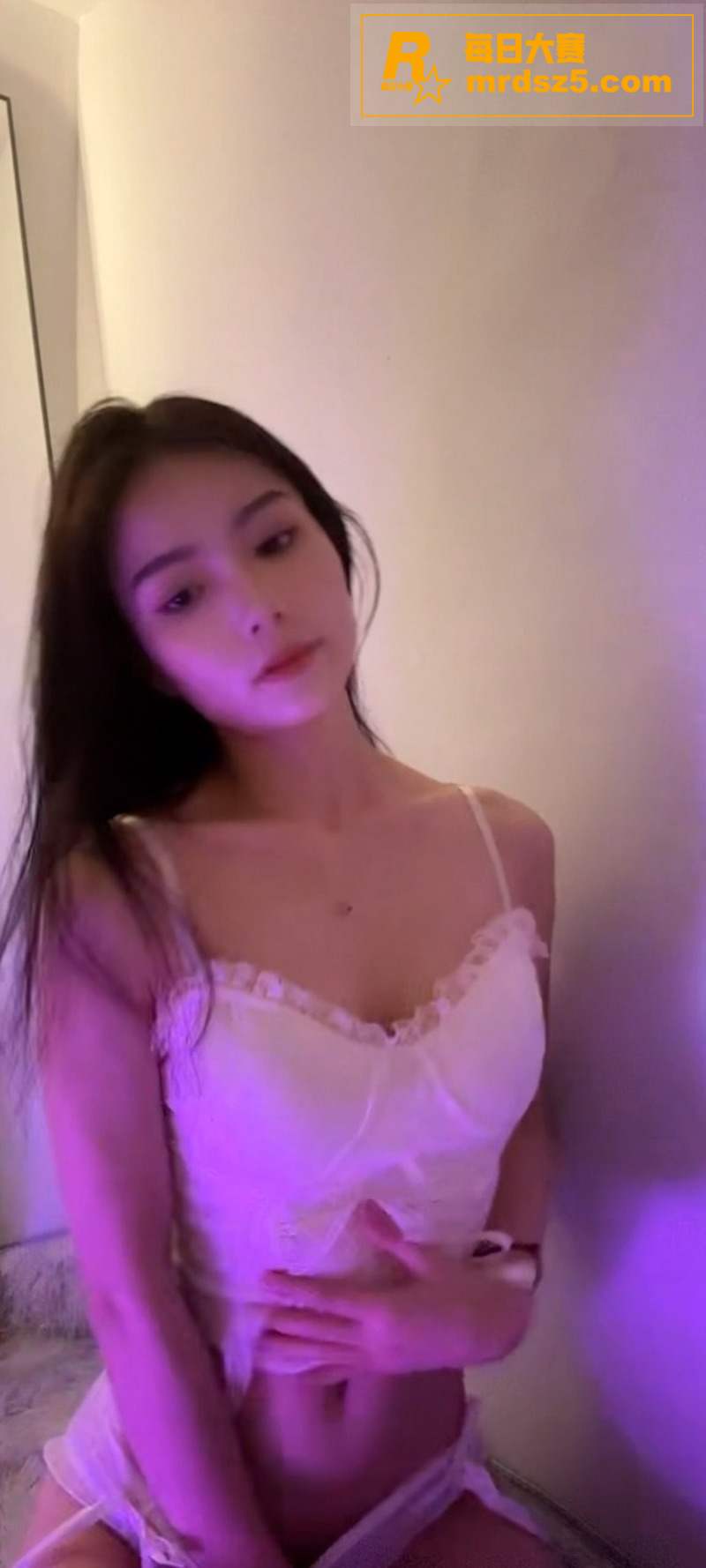 一对一裸聊泄密合集 相关图片1