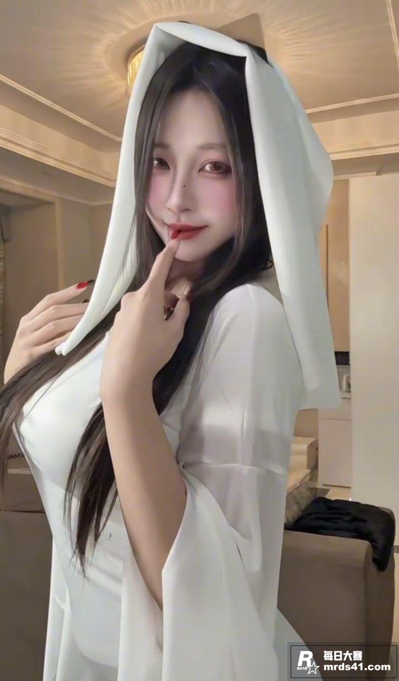 抖音百万粉丝巨乳网红相关图片9