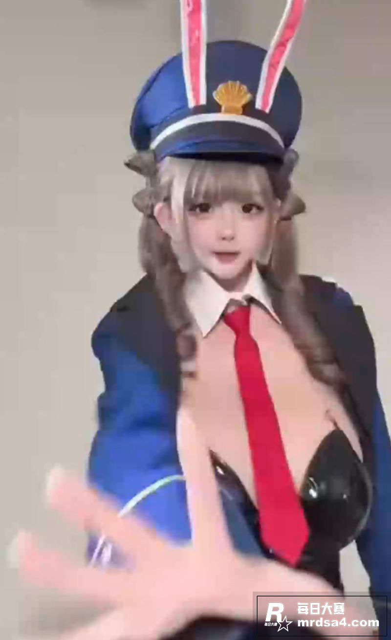 抖音极品豪乳网红 喵相关图片7