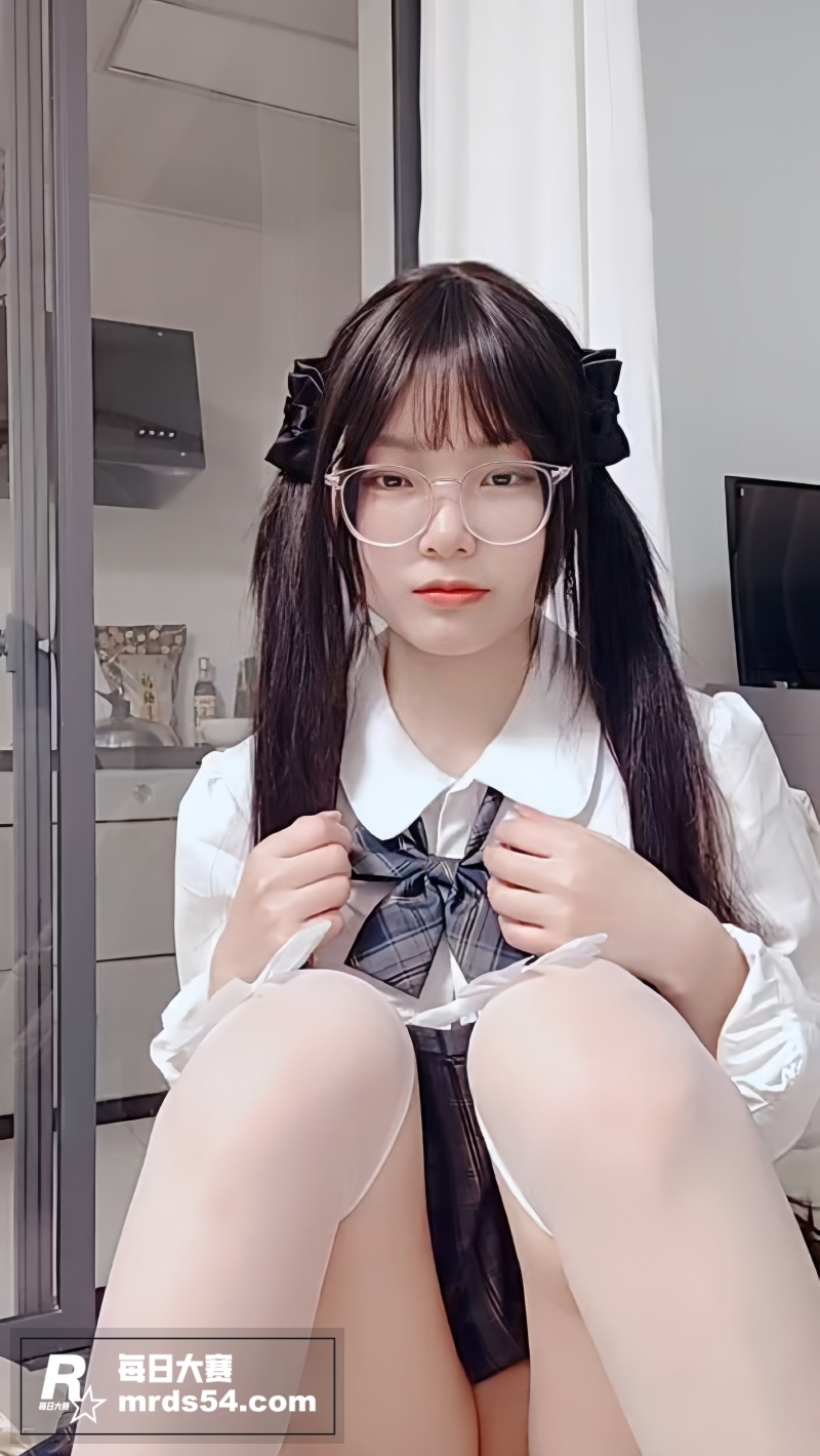 顶级清纯少女 栗子喵相关图片6