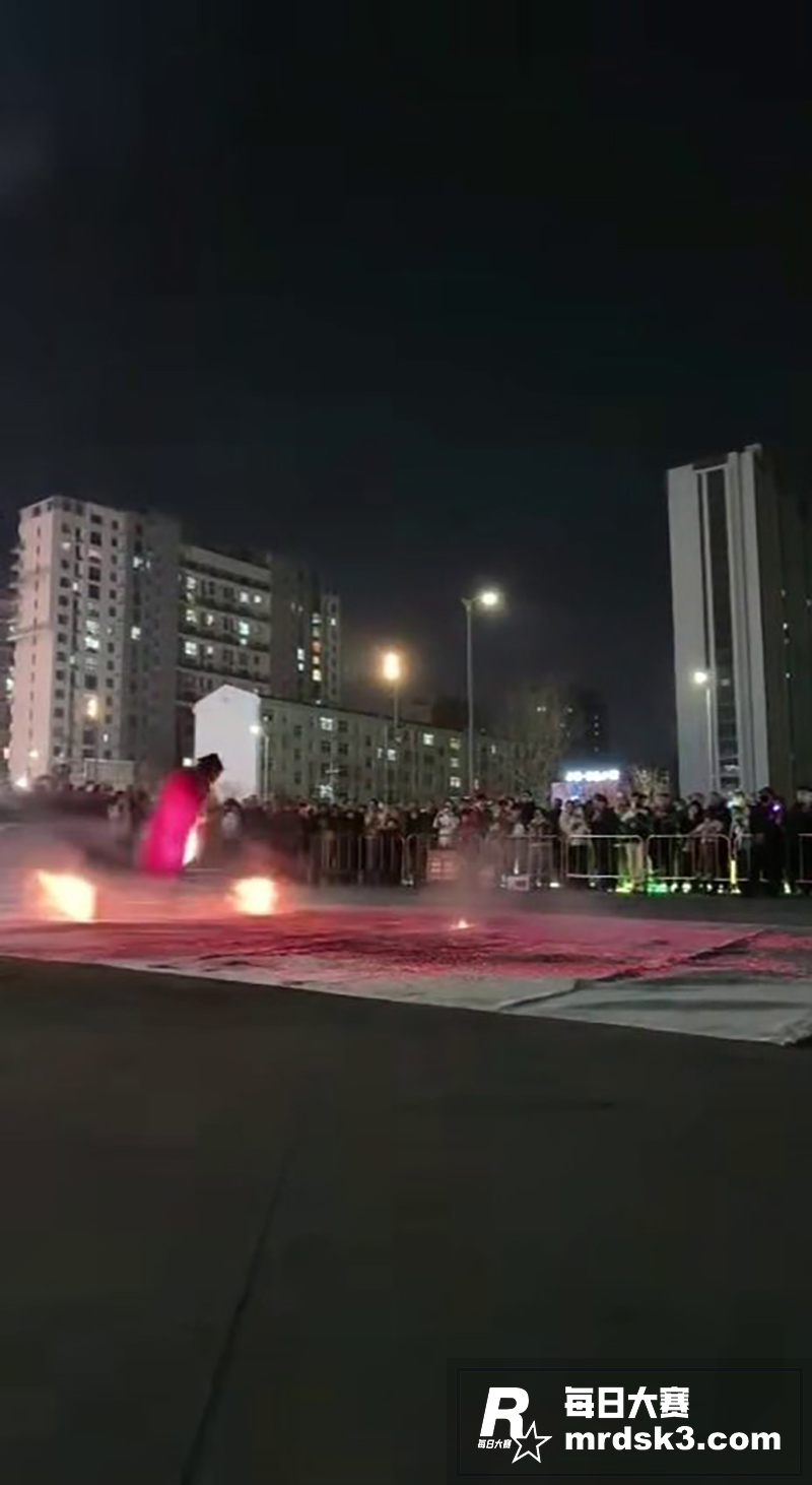 非遗火壶表演突发失误相关图片4