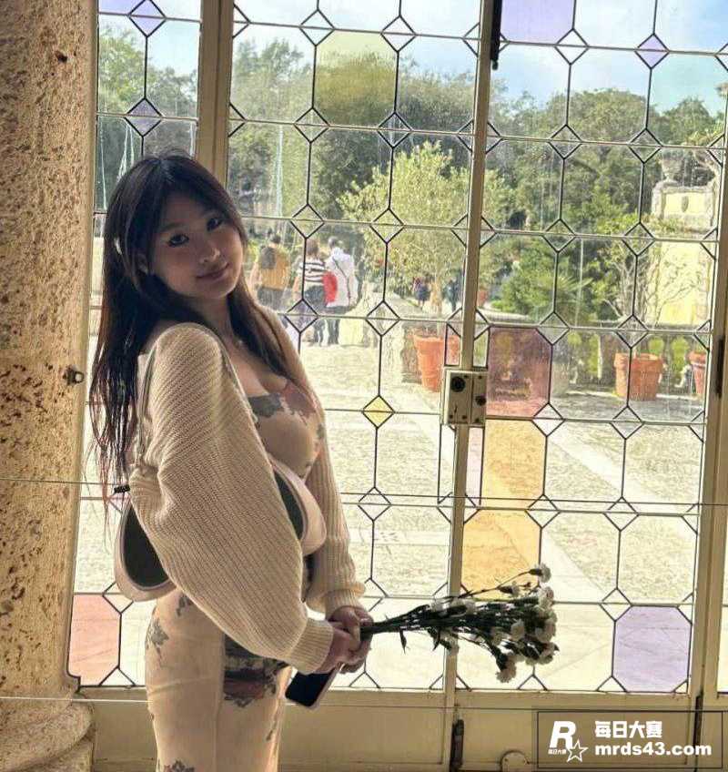 厦门鼓浪屿酒馆老板娘相关图片1