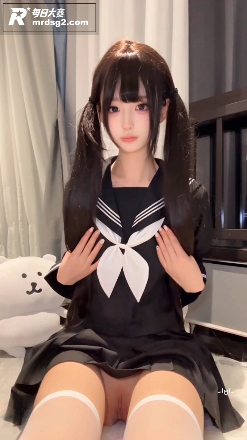 抖音高颜值嫩妹 季雨相关图片3