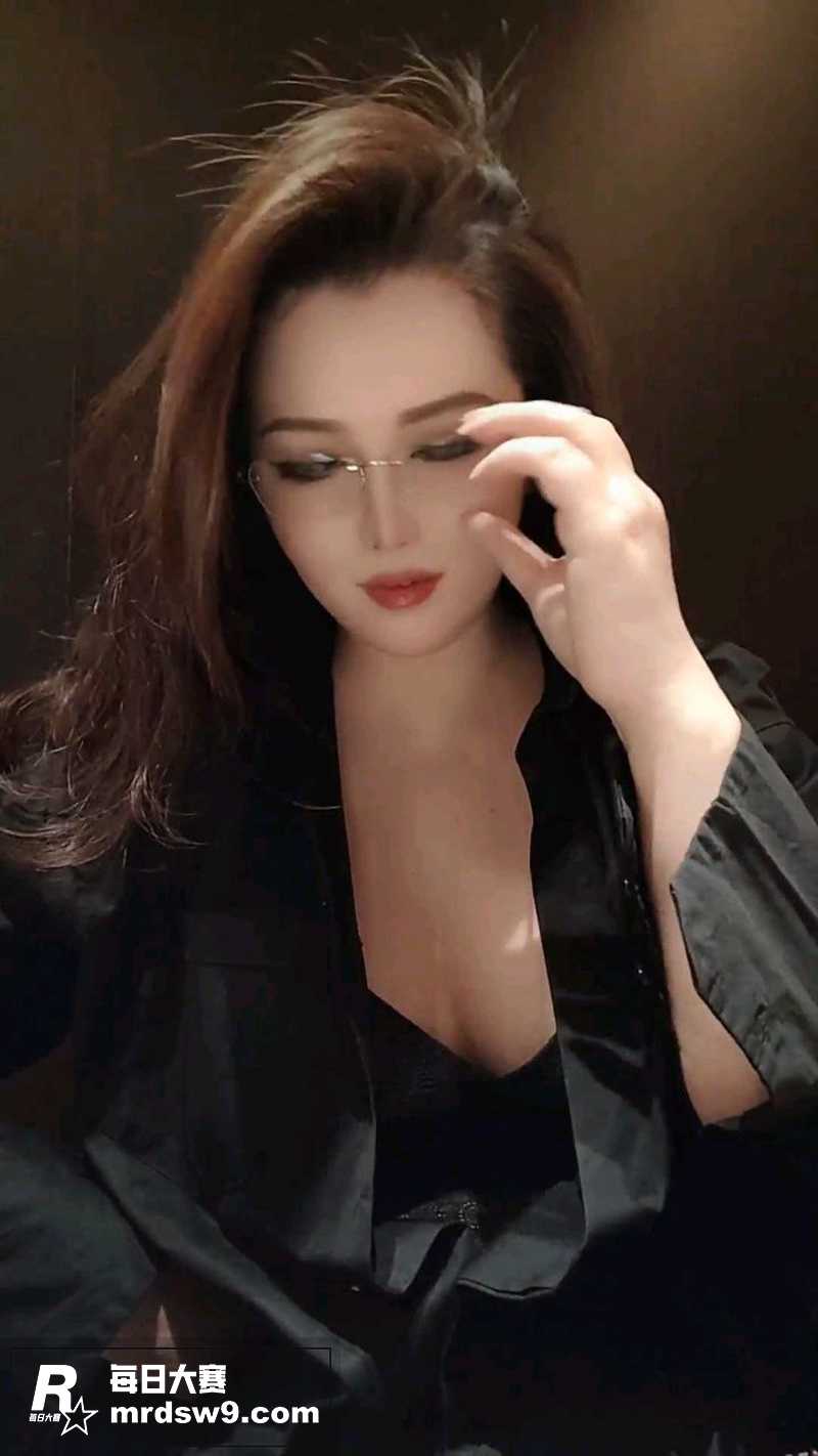 欧美范十足！抖音性感相关图片2