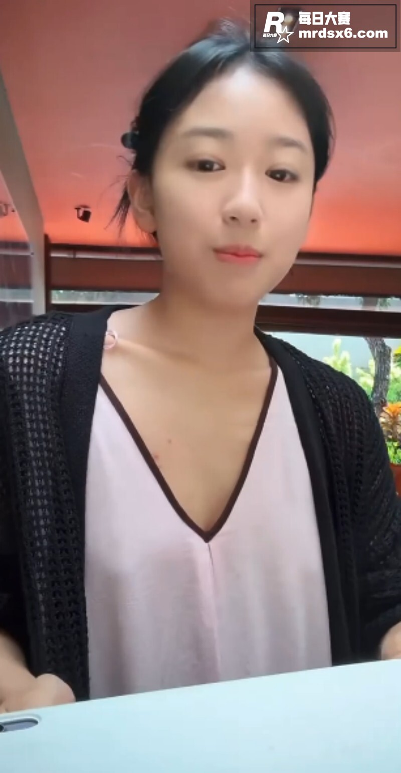 抖音主播闪现漏点大合相关图片1