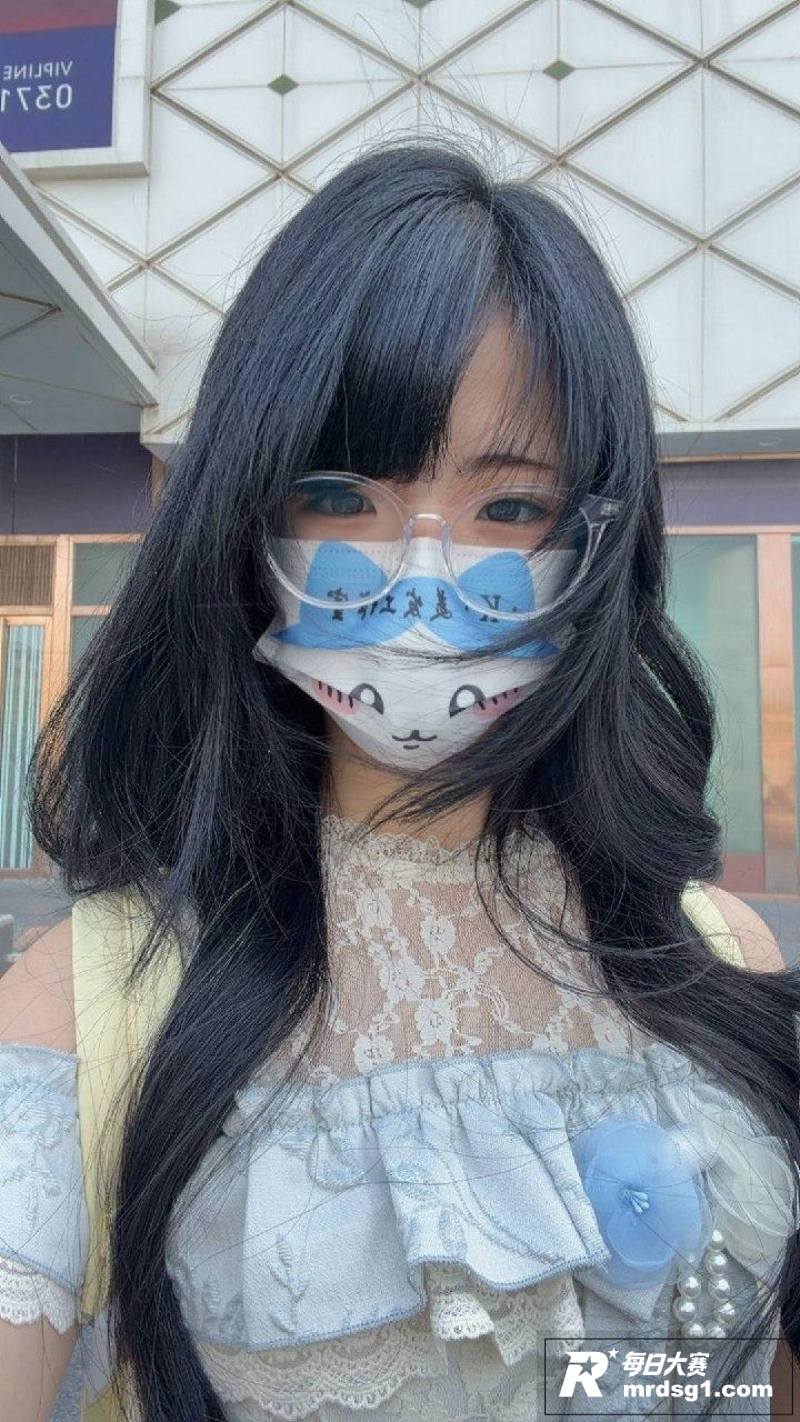 郑州在校大一女COS相关图片5