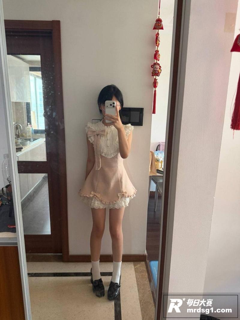 郑州在校大一女COS相关图片7