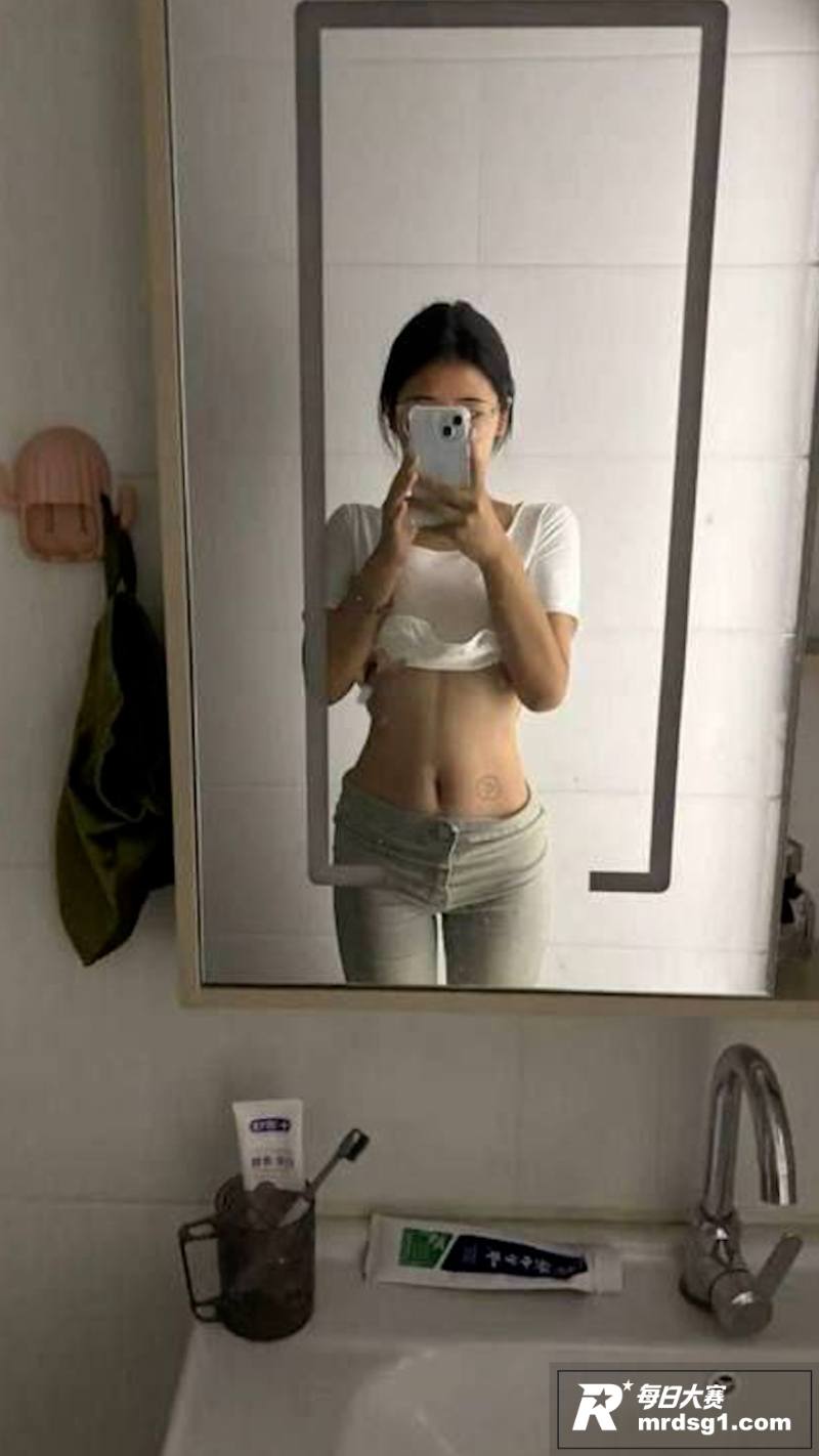 郑州在校大一女COS相关图片9