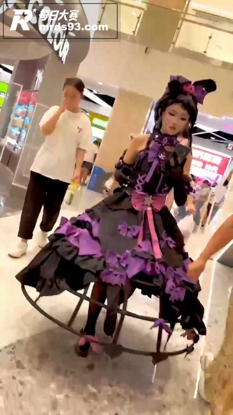 偷拍大神KFC漫展抄相关图片7