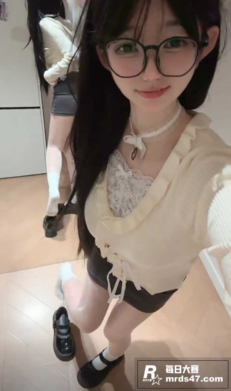 抖音极品清纯美少女 相关图片2