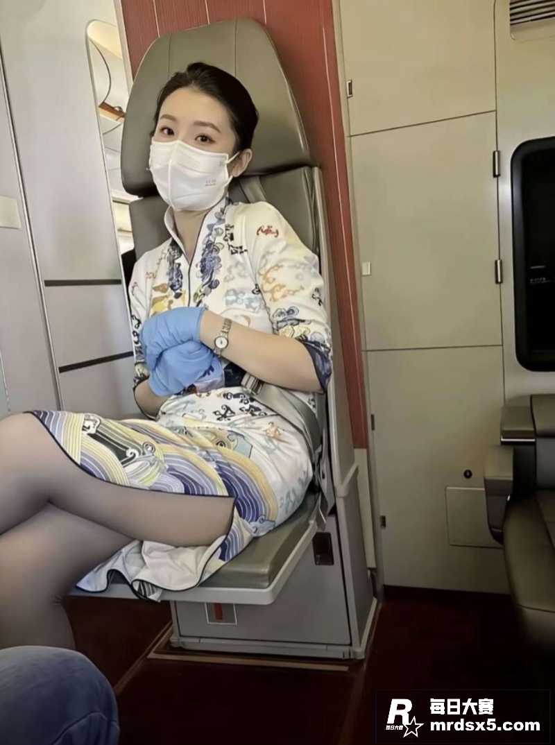 海航性感空姐 海航阮相关图片5