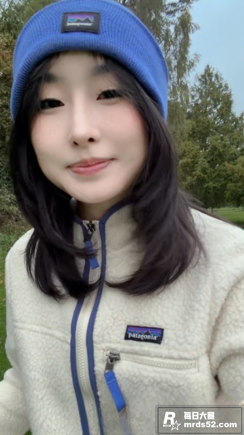 推特阿黑颜女王 噗噗相关图片1