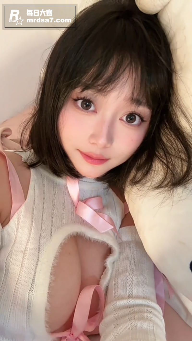 推特高颜值反差萝莉 相关图片1