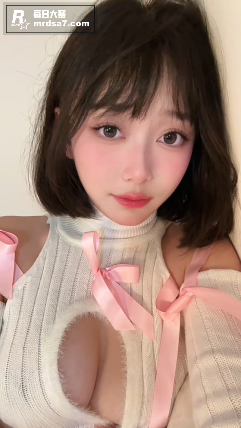 推特高颜值反差萝莉 相关图片2