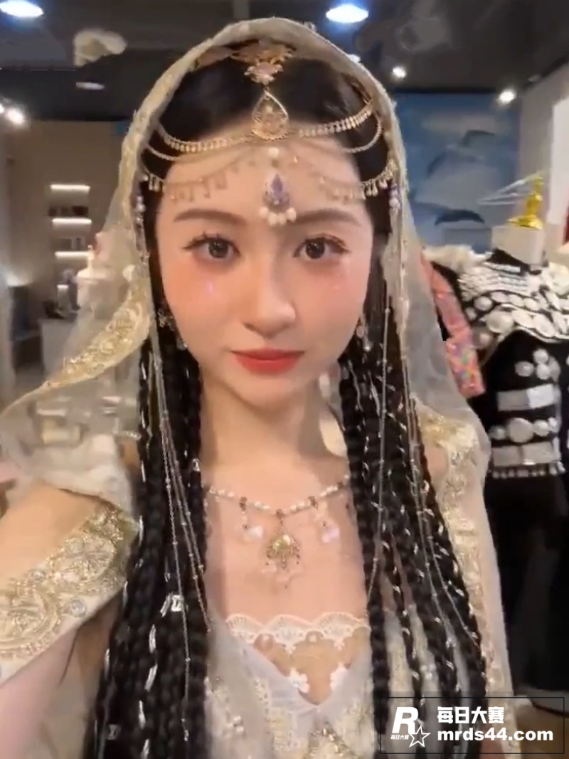 极品学生嫩妹 郑可洁相关图片1