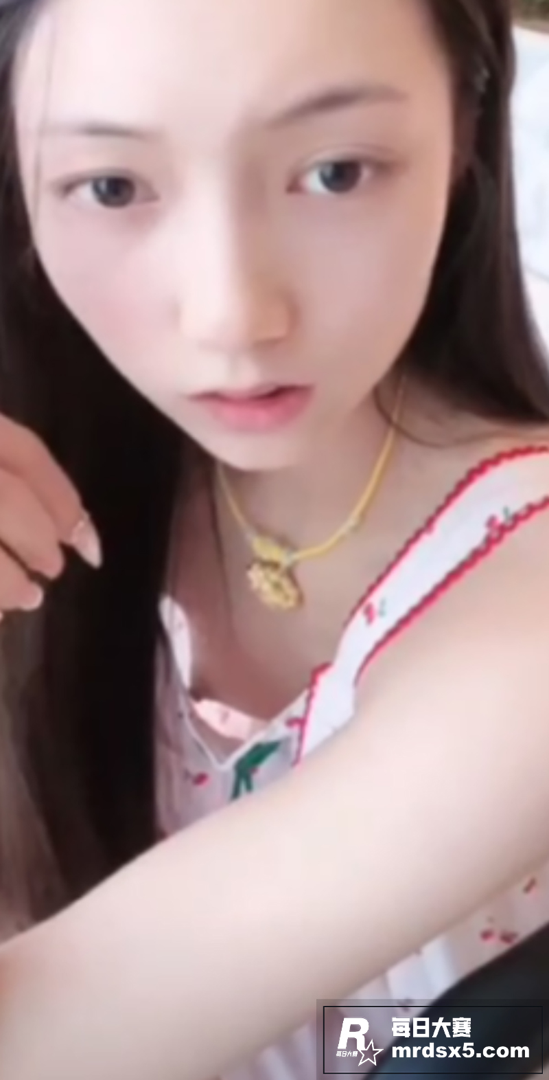 全网美女直播露点福利相关图片7