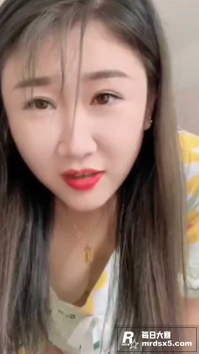 全网美女直播露点福利相关图片10