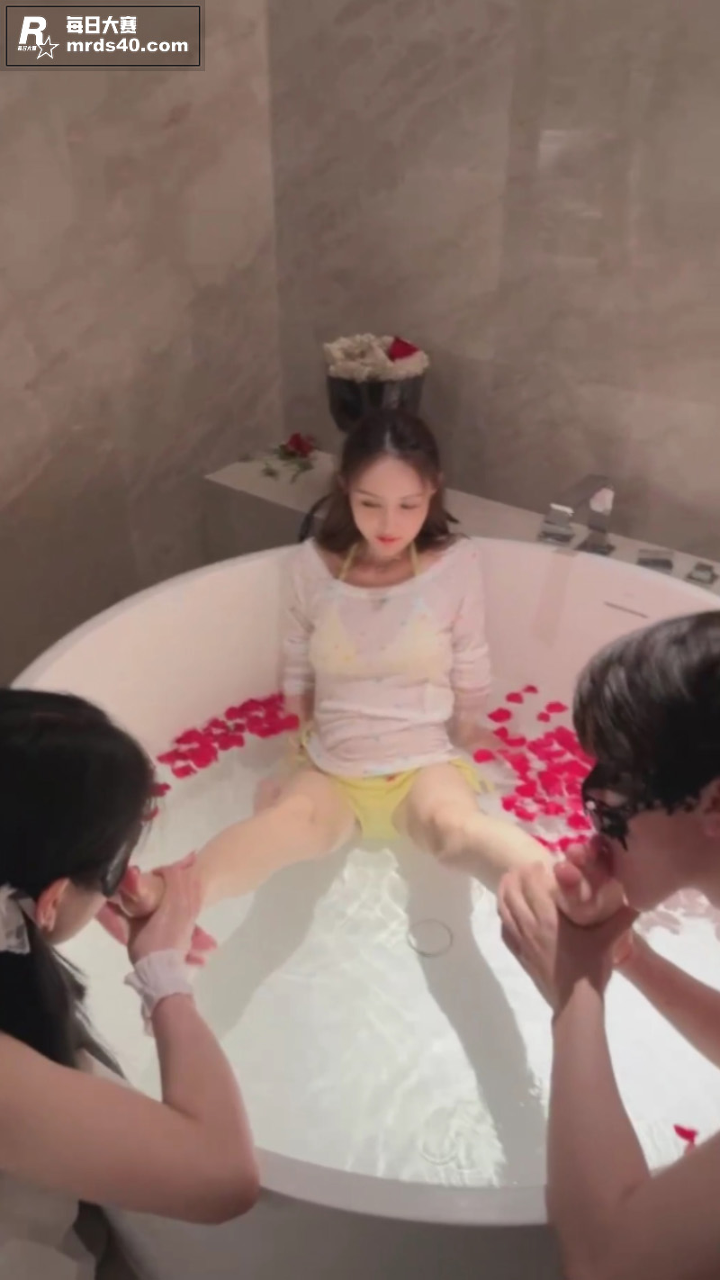 极品高颜值女王  S相关图片10