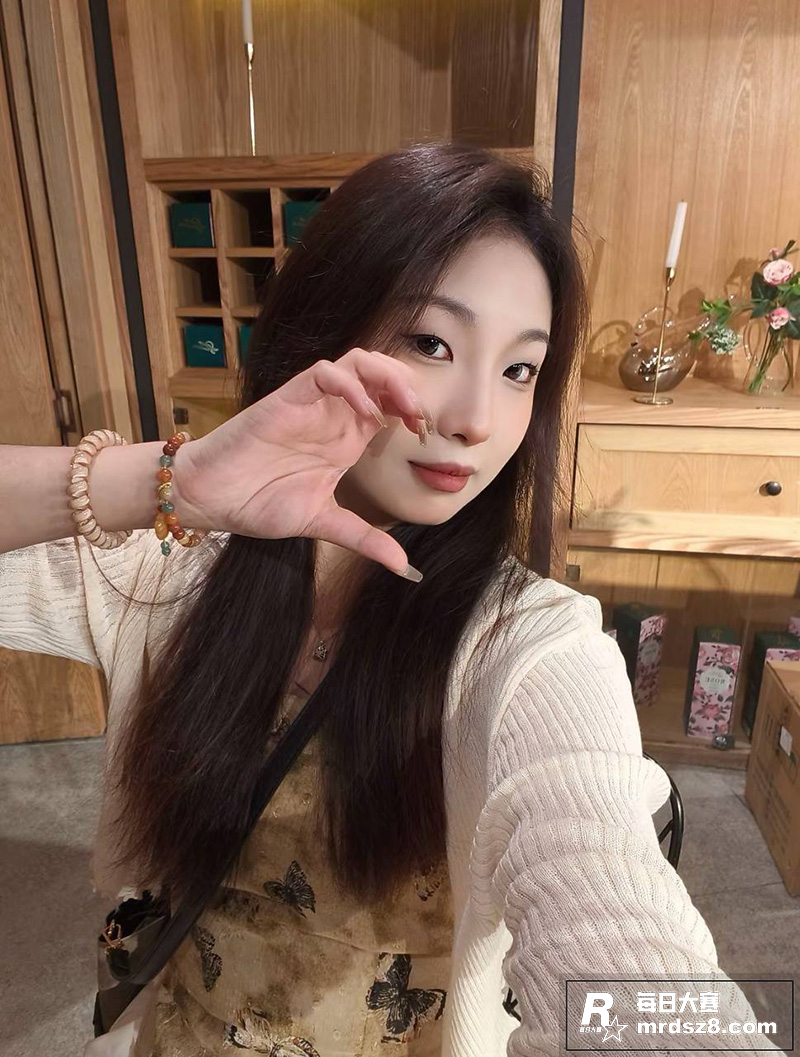 深圳女模特 朱瑶 和相关图片3