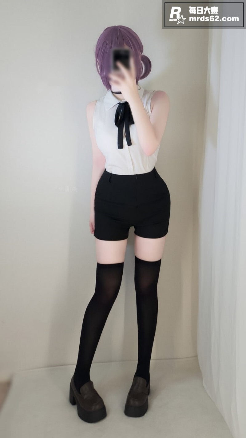 推特极品身材女神 P相关图片1