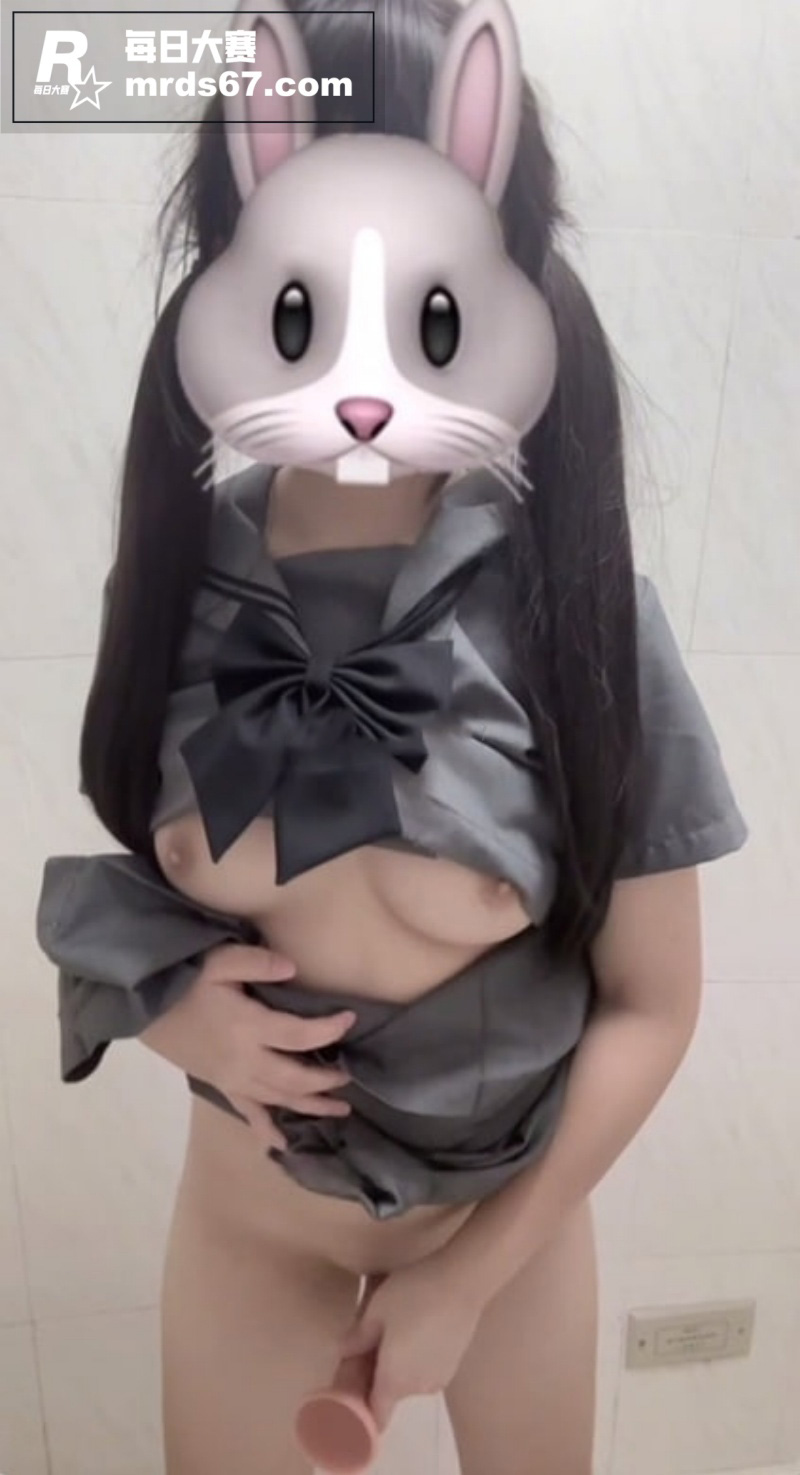 推特极品巨乳少萝 只相关图片9