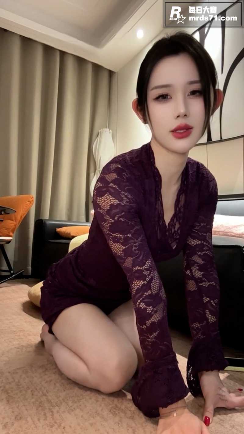 推特高颜值TS巨乳伪相关图片4