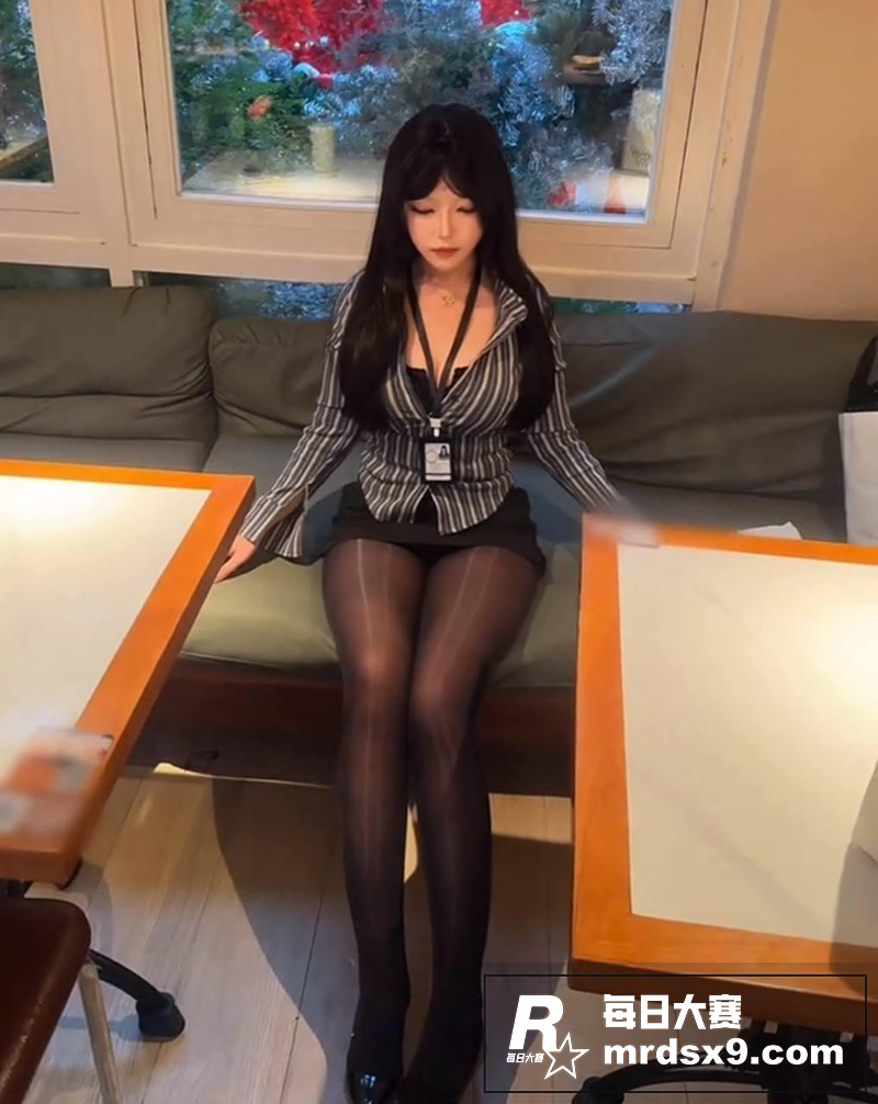 河南许昌八中女教师 相关图片6