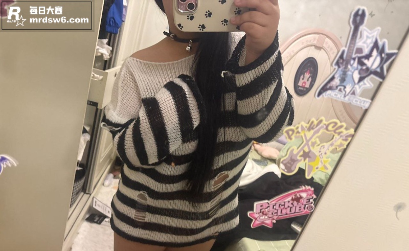 四川童颜巨乳学生妹 相关图片10