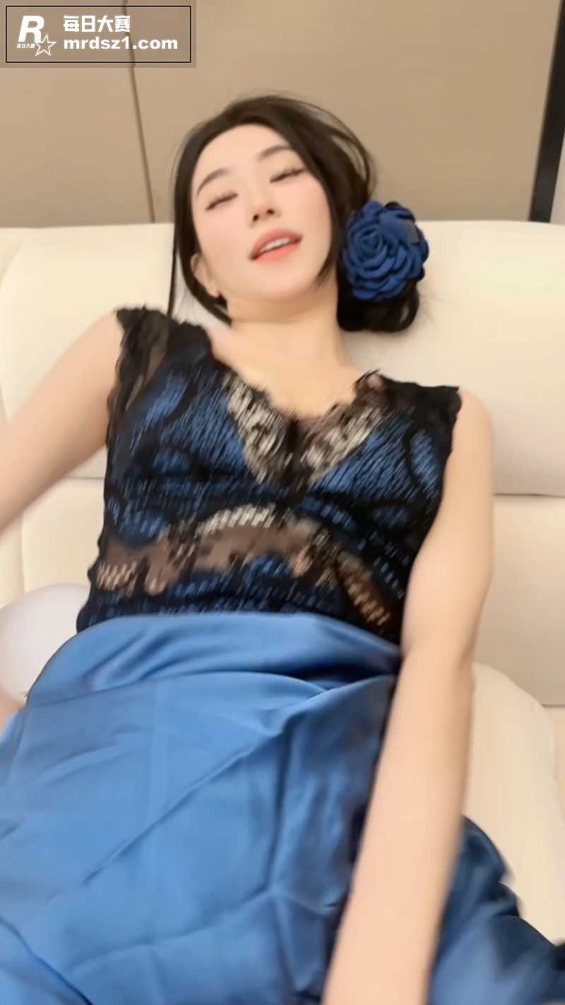 ASMR高颜值网红女相关图片4