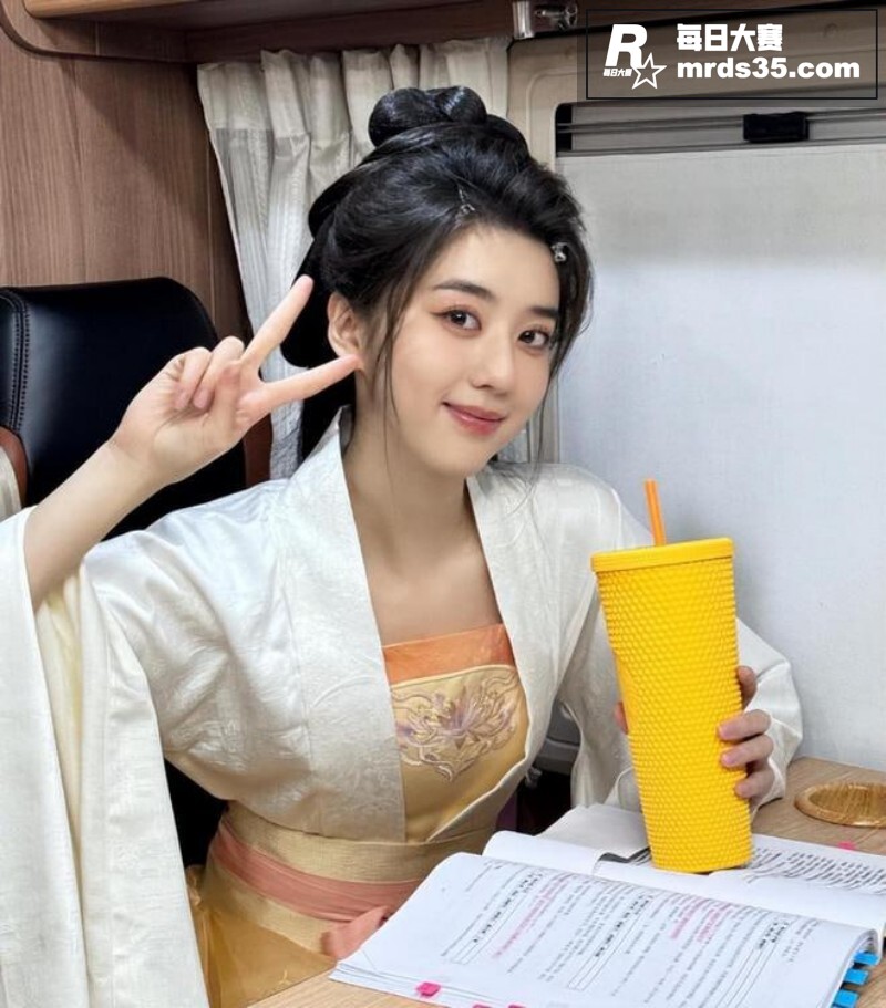 新加坡艺人李凯馨&q相关图片11