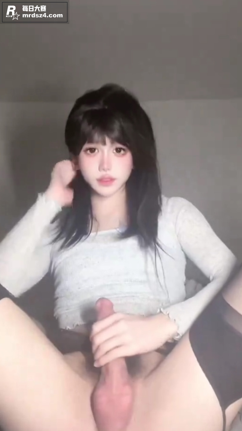 极品伪娘 月儿ovo相关图片2