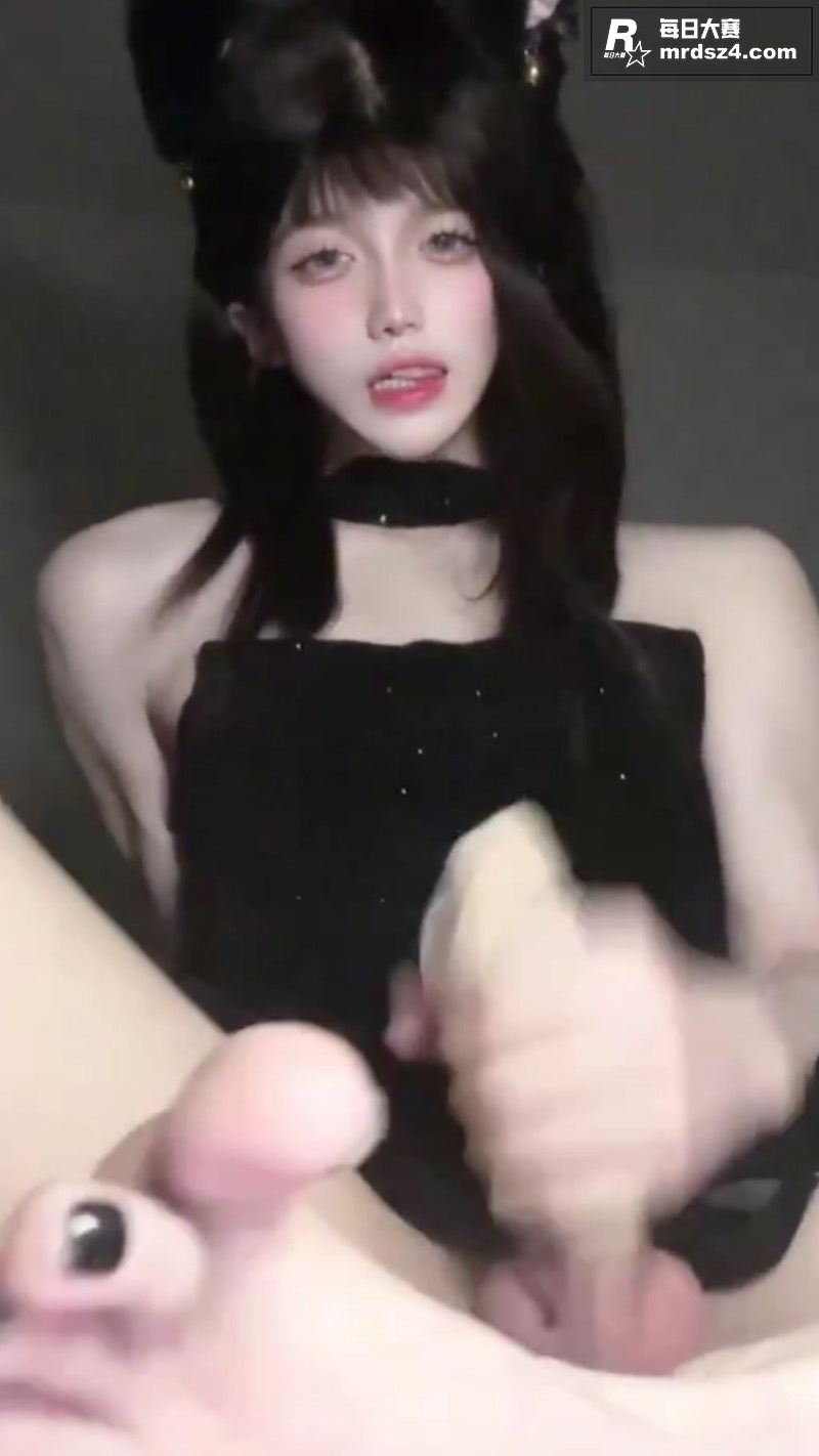 极品伪娘 月儿ovo相关图片5