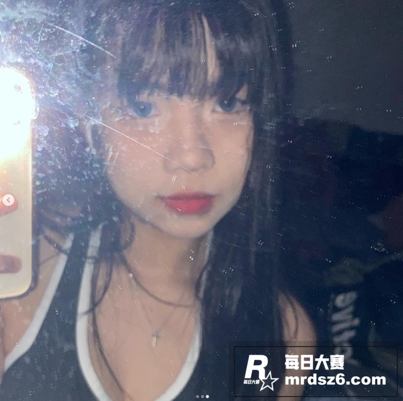 极品颜值女大学生 婷相关图片1