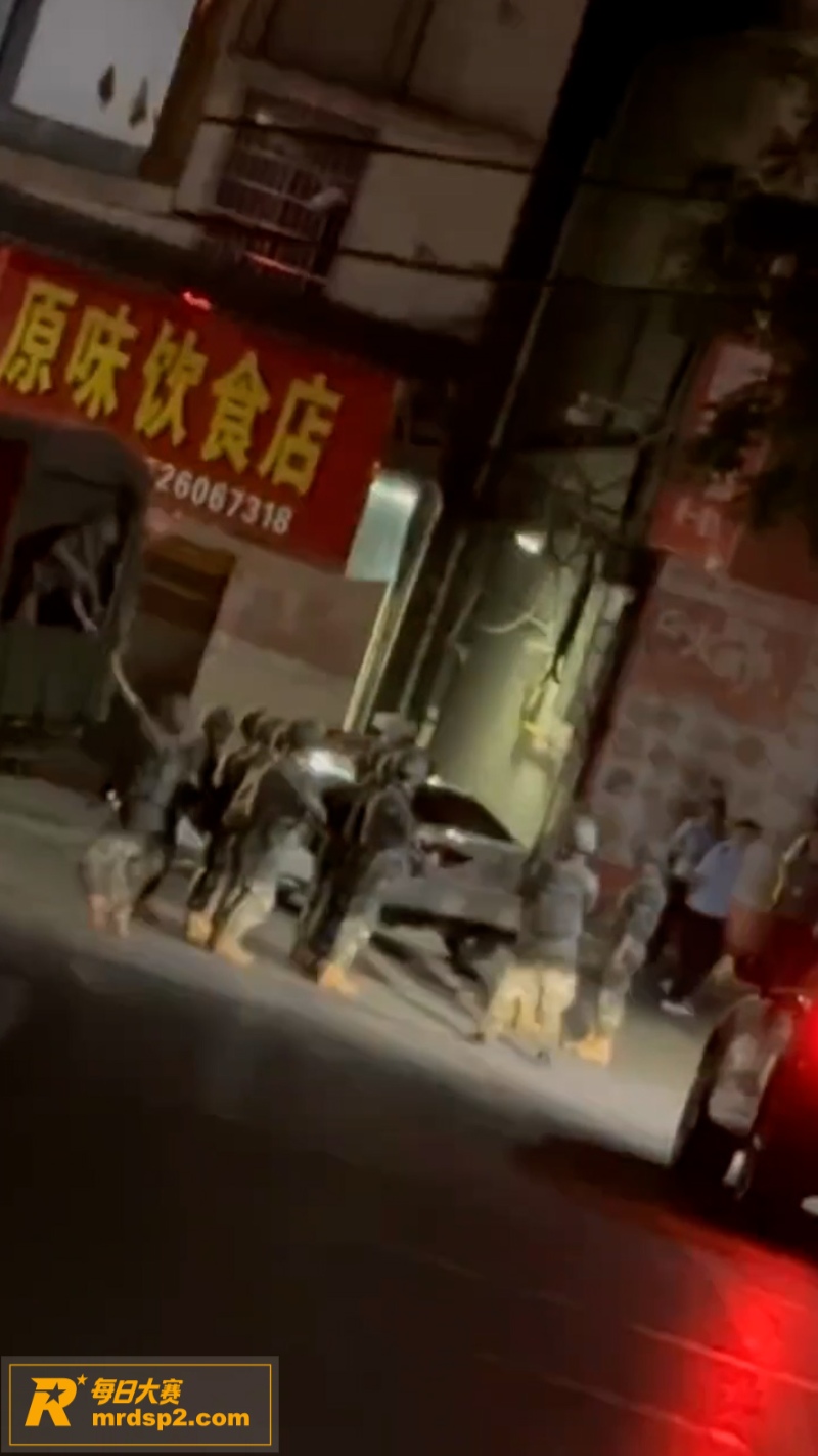 湖南邵阳塘渡口突发抢相关图片7