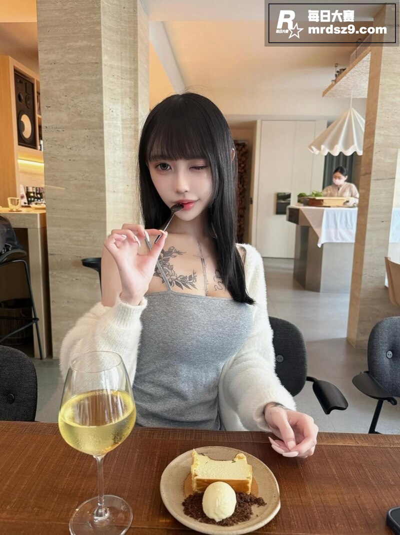 IG高颜值网红 ya相关图片5