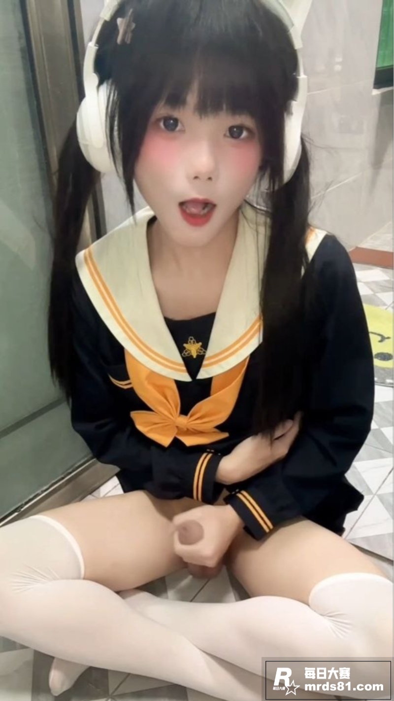 极品高颜值萝莉男娘 相关图片5