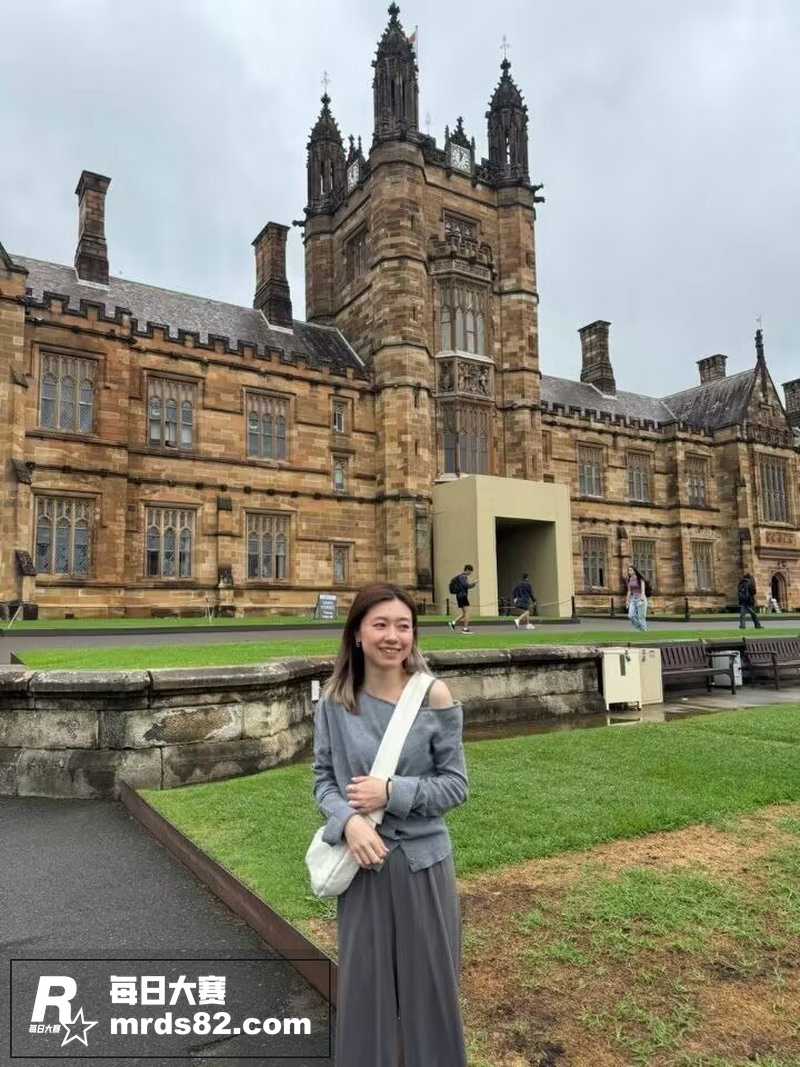 悉尼大学极品反差少女相关图片2