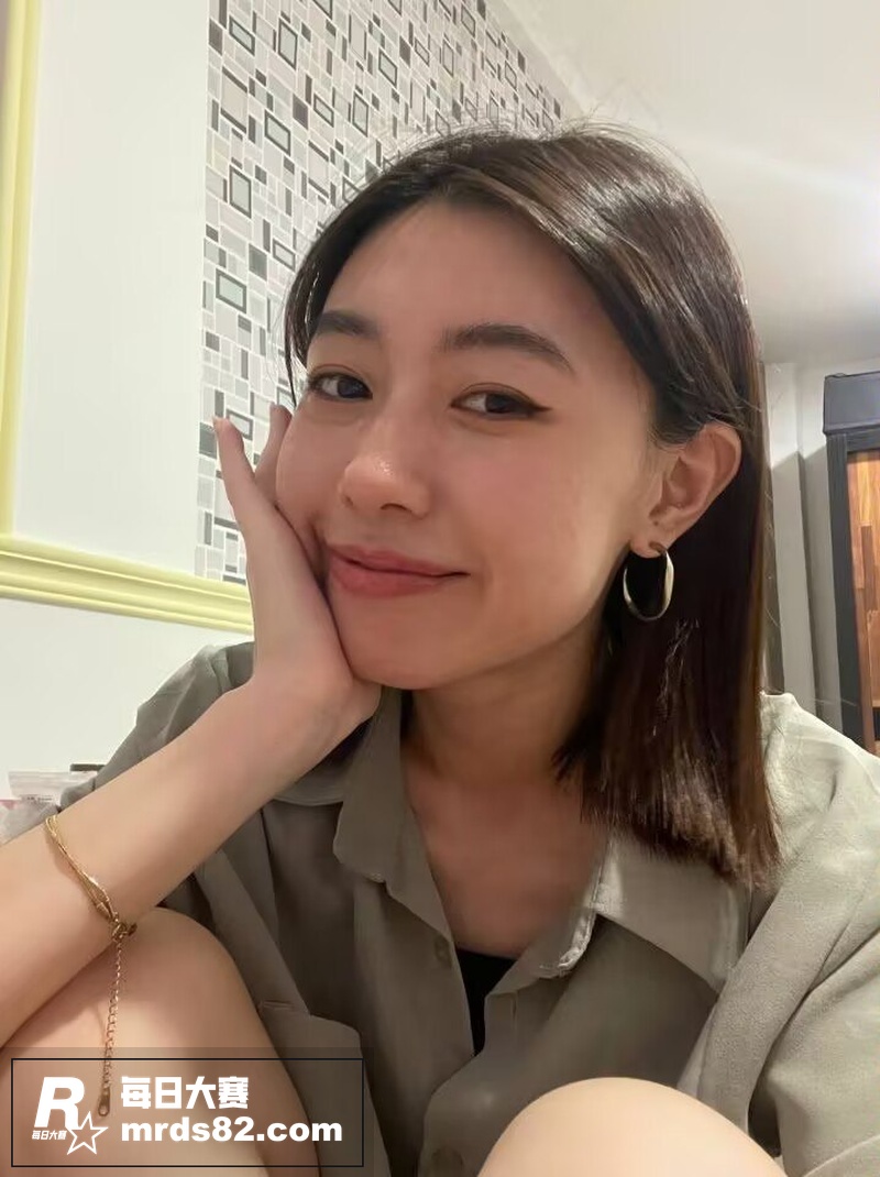 悉尼大学极品反差少女相关图片6