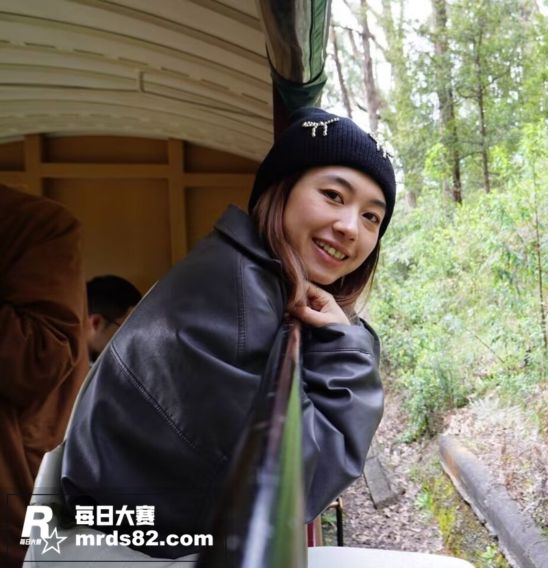 悉尼大学极品反差少女相关图片8