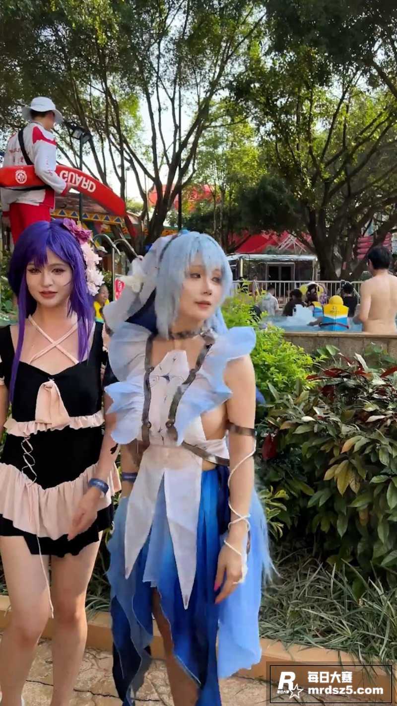 广州长隆 巨乳COS相关图片6