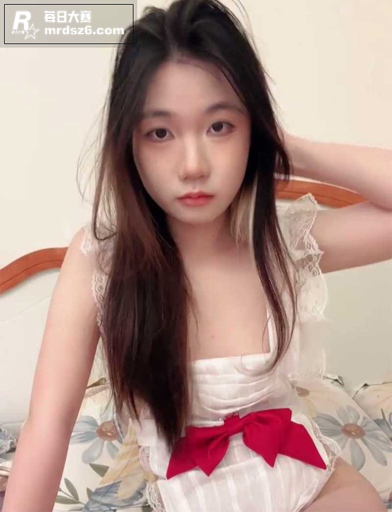 极品萝莉少女 女大猫相关图片1