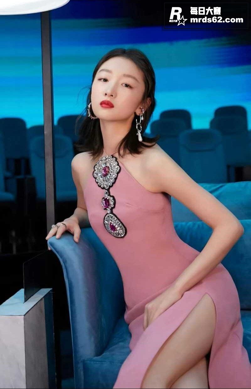 三金影后 周冬雨 糜相关图片12