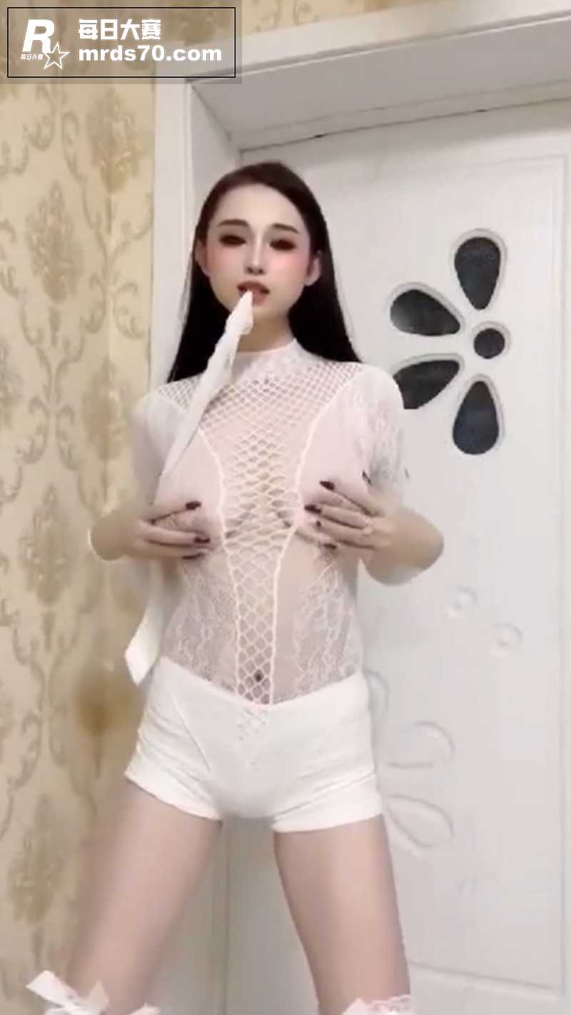 快手高人气巨乳网红 相关图片11