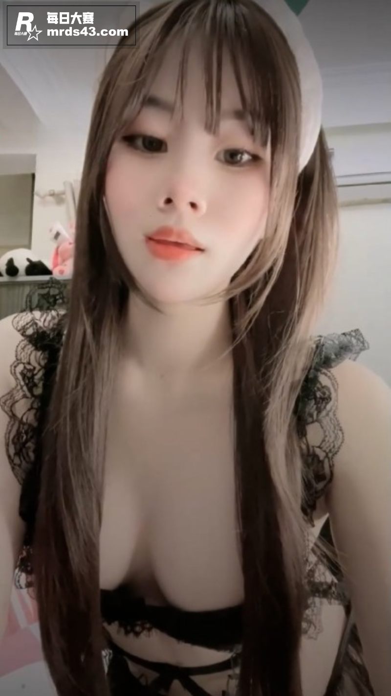绝美校花反差学生妹 相关图片2