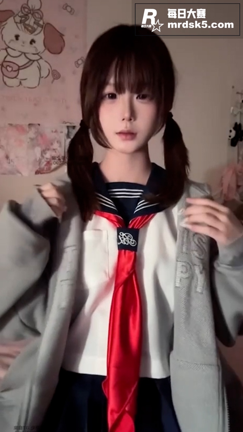 推特极品福利姬 饱饱相关图片1